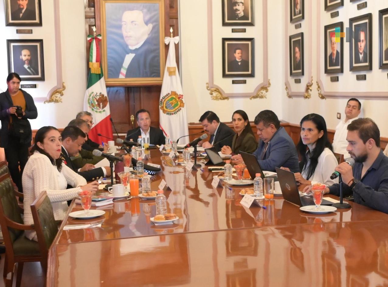 Mesa para la Construcción de la Paz sesiona en Palacio de Gobierno