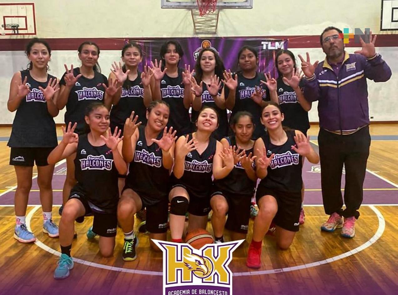 Selectivo femenil de la Academia Halcones de Xalapa se proclama campeón por octava ocasión