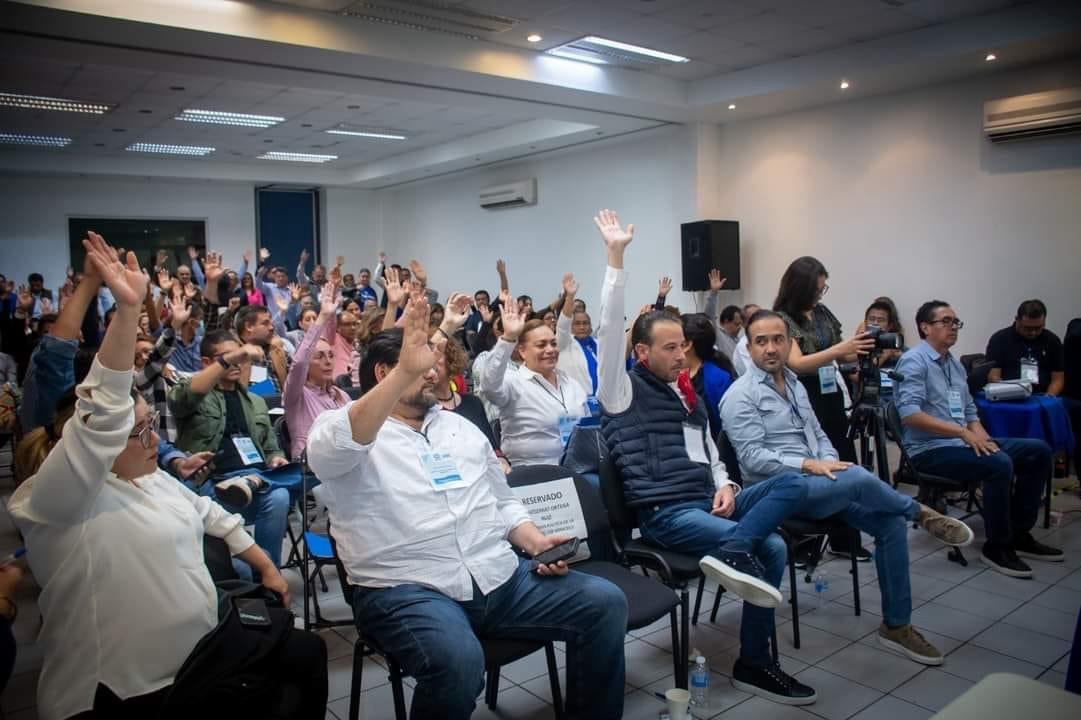 Se dividen consejeros panistas al aprobar alianza con PRI y PRD en Veracruz