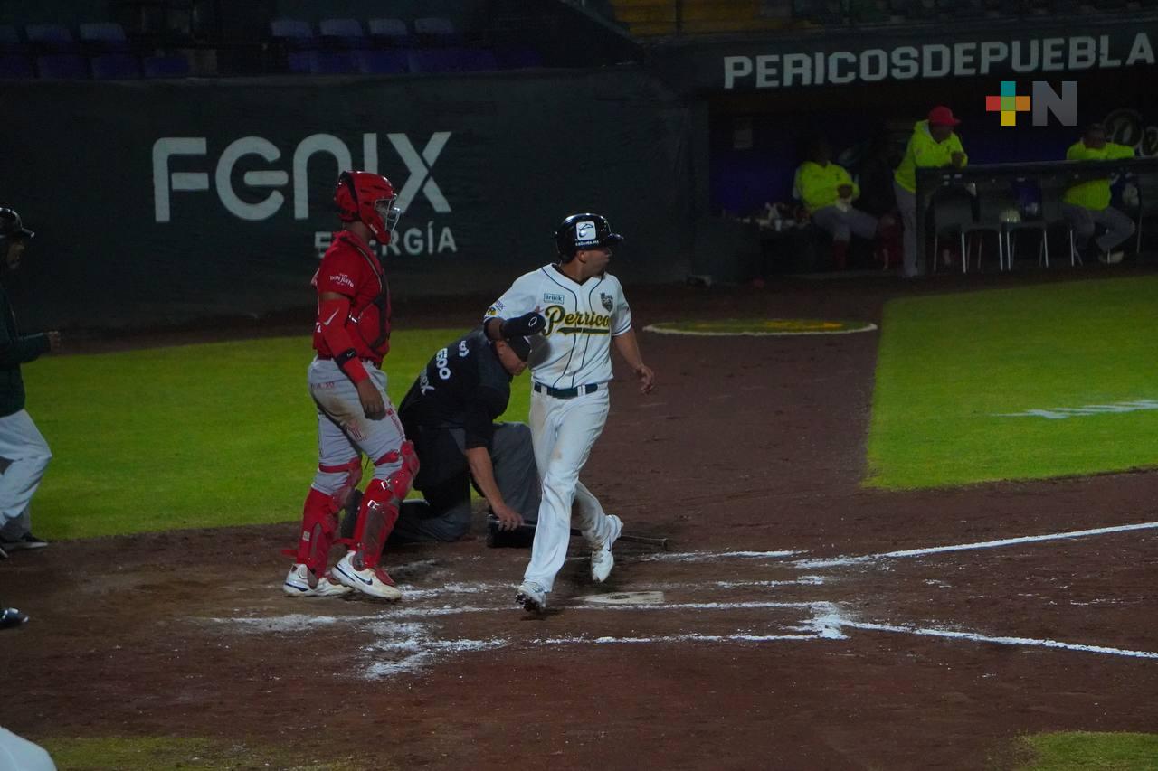 Los Pericos «desplumaron» a El Águila por 14-1