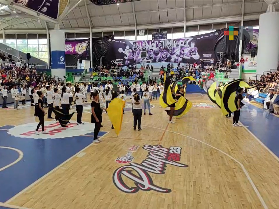 Secundaria Técnica 128 presenta acto cívico deportivo con motivo del 20 de noviembre