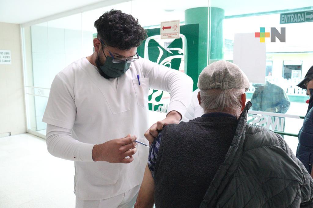 Inicia IMSS aplicación de vacuna contra Covid-19 en sur de Veracruz