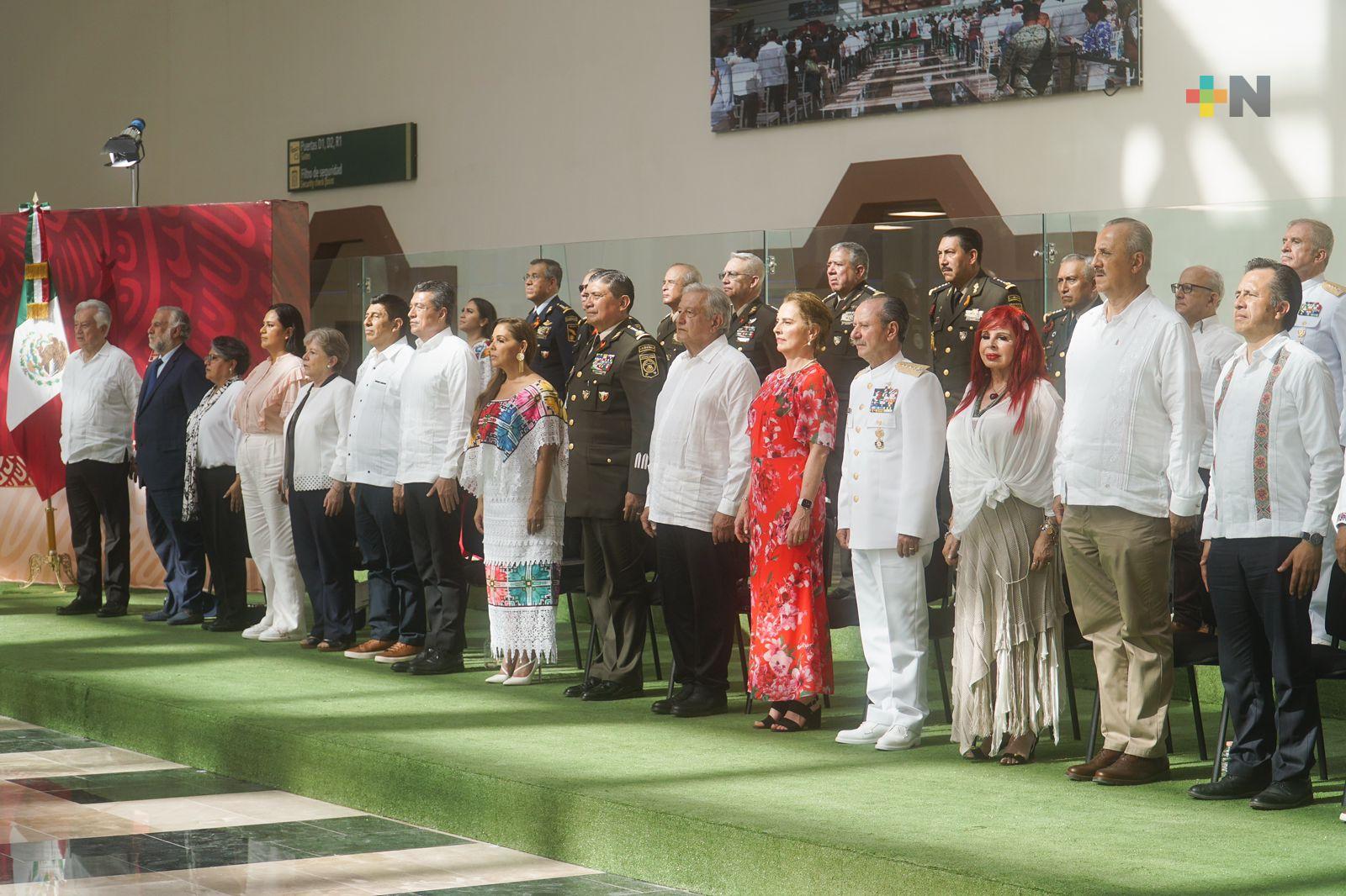 Asiste Cuitláhuac Jiménez a histórica inauguración del Aeropuerto Internacional de Tulum