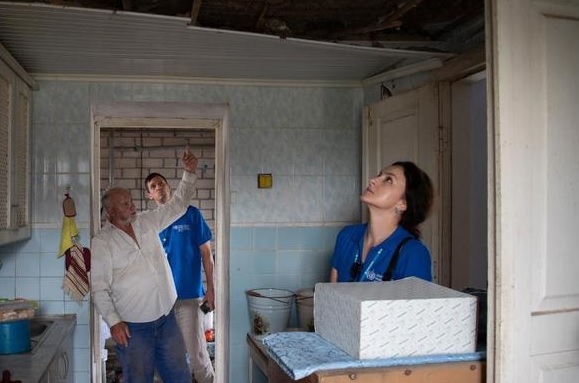 Ataque ruso en Jersón daña los almacenes de cinco ONG