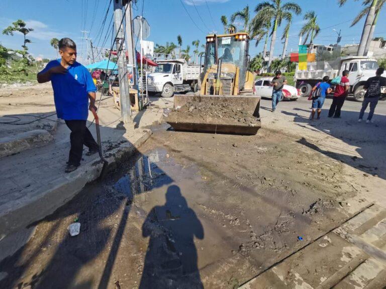 Alcanza 96 por ciento en promedio diario entrega de apoyos para limpieza en Acapulco y Coyuca