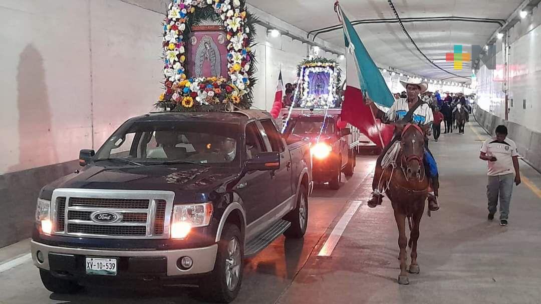 Cabalgata guadalupana organizada por ganaderos de Coatza, el 10 de diciembre