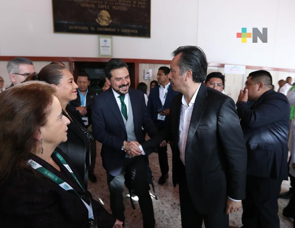 Cuitláhuac García asiste a entrega del reconocimiento al Mérito Médico IMSS 2023