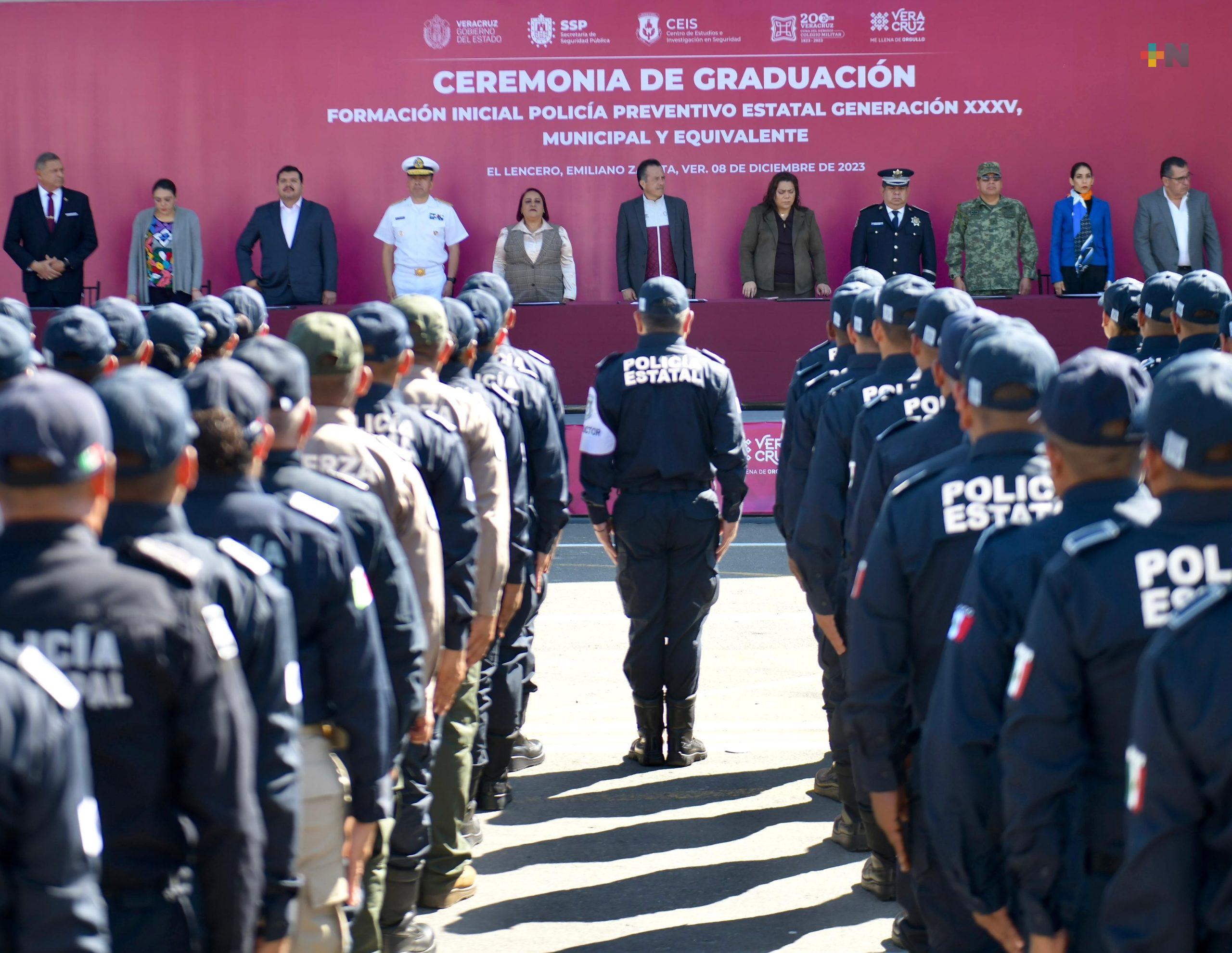 «Una policía más preparada es la base de un Veracruz seguro», afirma Cuitláhuac García