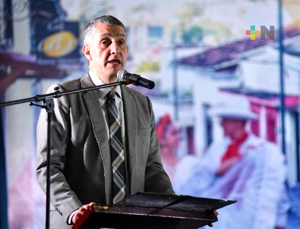 Víctor Emmanuel Vargas recibe nombramiento como titular de la SEV