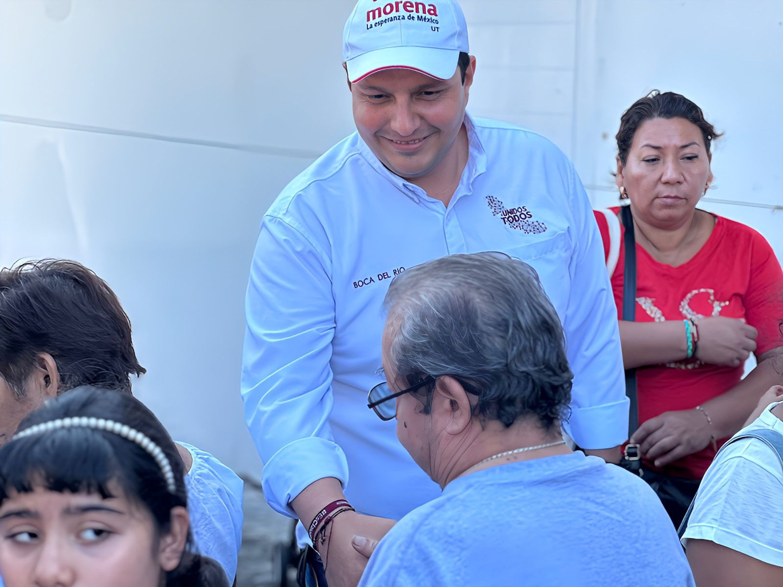 Felipe Sosa  toma protesta a comités morenistas del distrito de Boca del Río