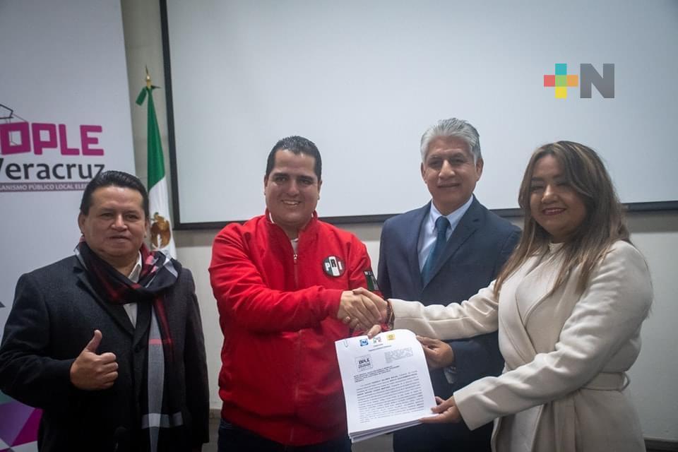 PAN, PRD y PRI registran coalición «Fuerza y Corazón por Veracruz» ante el OPLE
