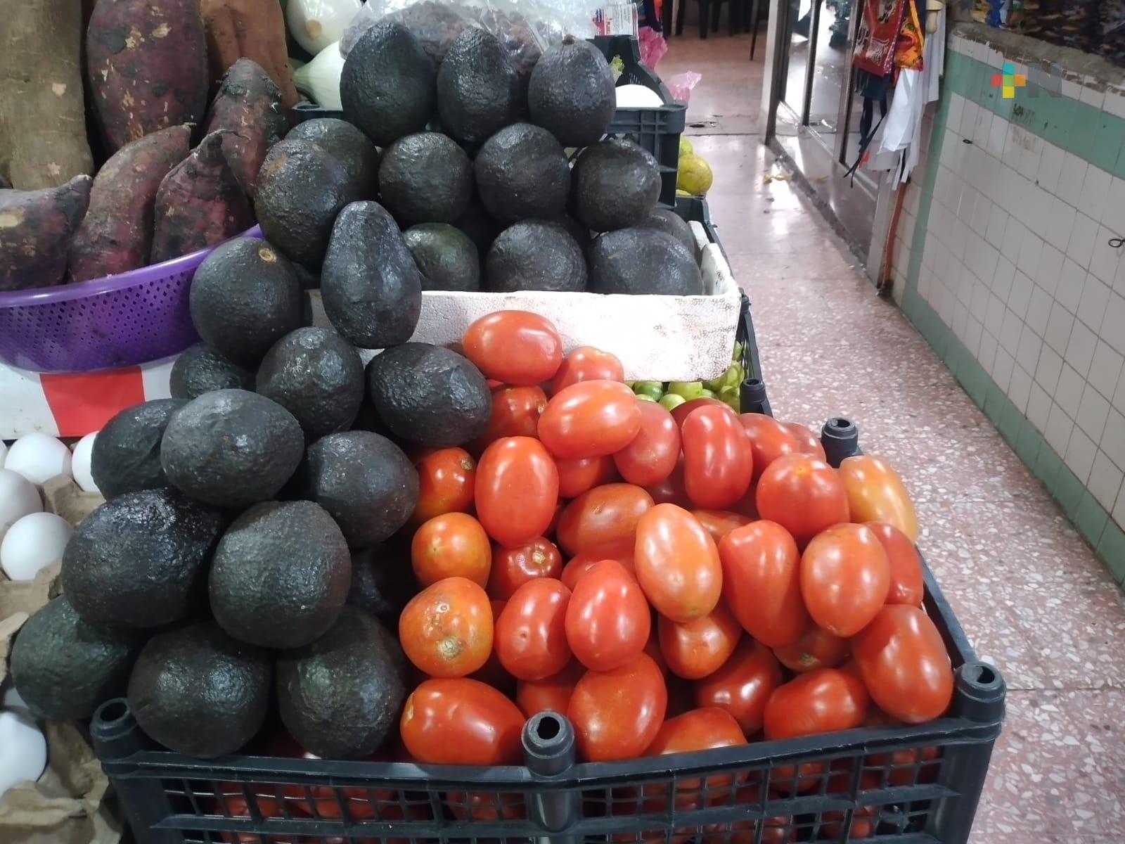 Incrementa un 50% precio de tomate y cebolla en municipio de Veracruz