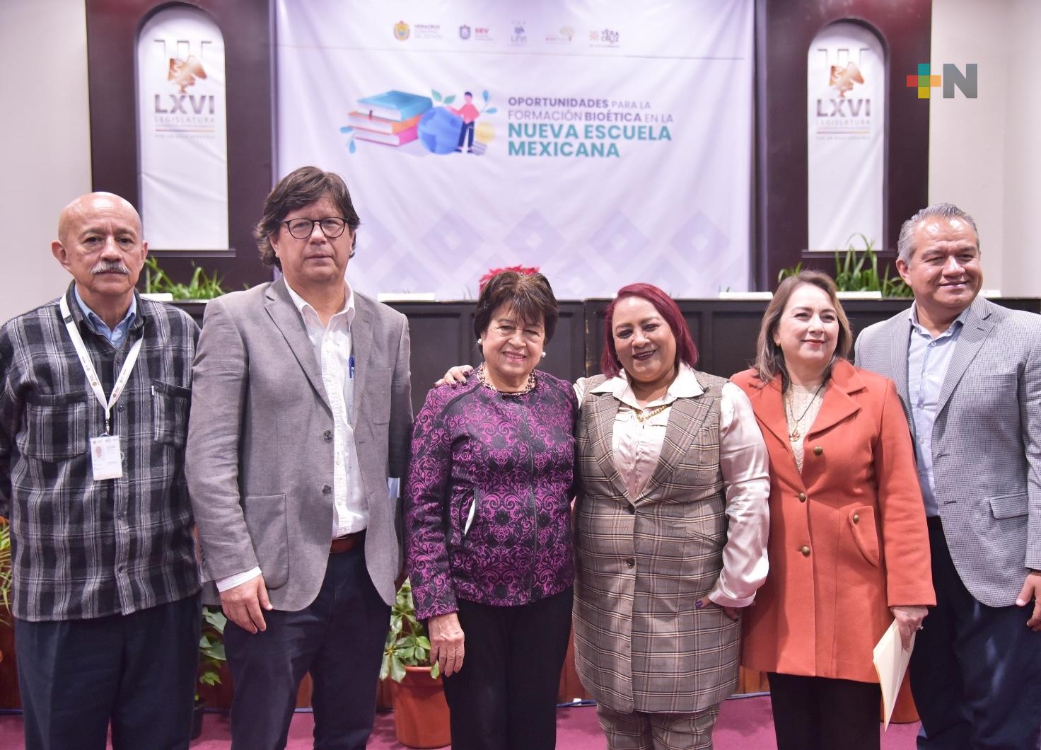 Destaca presidenta del Congreso papel de la Bioética en toma de decisiones