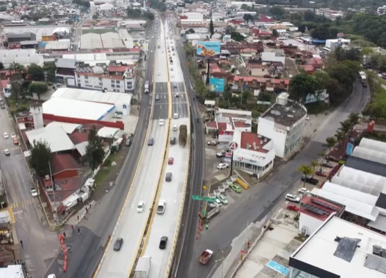 Pavimentarán ruta alterna para transitar de Xalapa a Emiliano Zapata y viceversa: Erick Ruiz