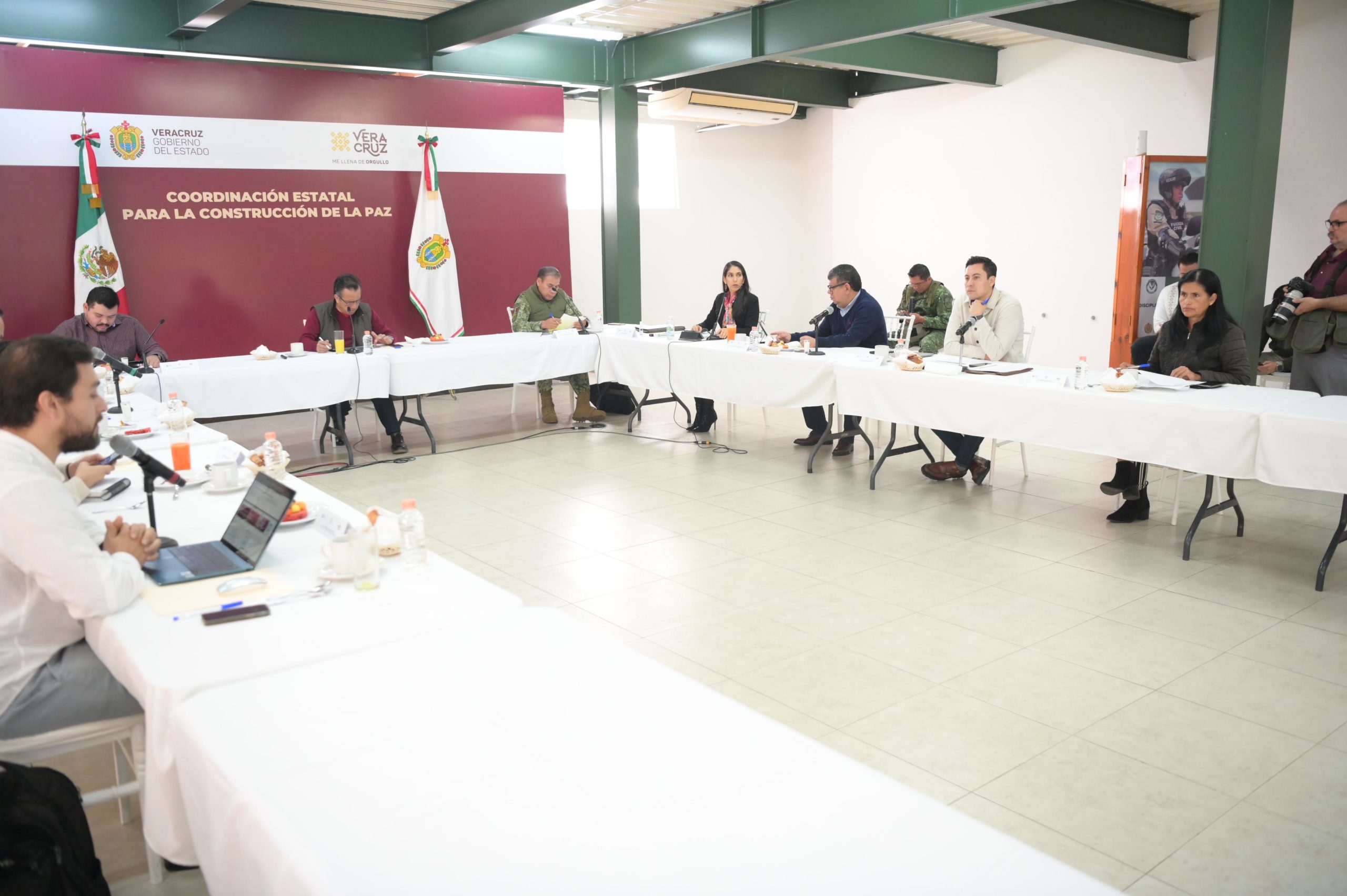 Sesiona Mesa para Construcción de la Paz en Emiliano Zapata