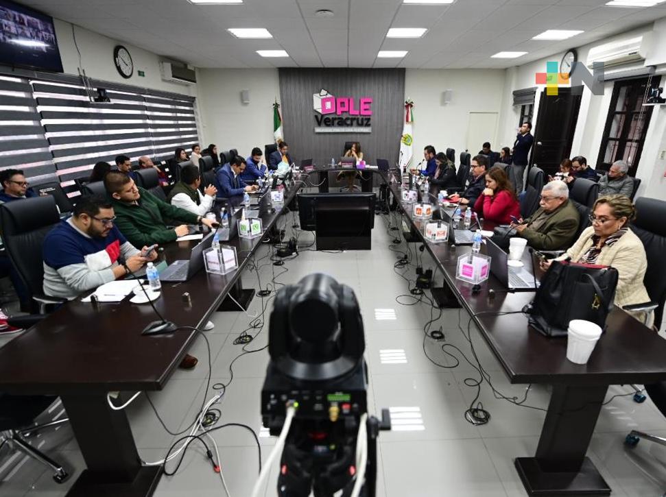 OPLE Veracruz aprueba lista de aspirantes que acceden a etapa de valoración curricular y entrevista