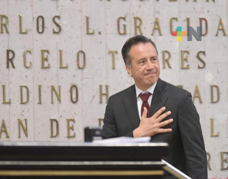 Entrega Cuitláhuac García iniciativa al Congreso para crear Secretaría de Cultura