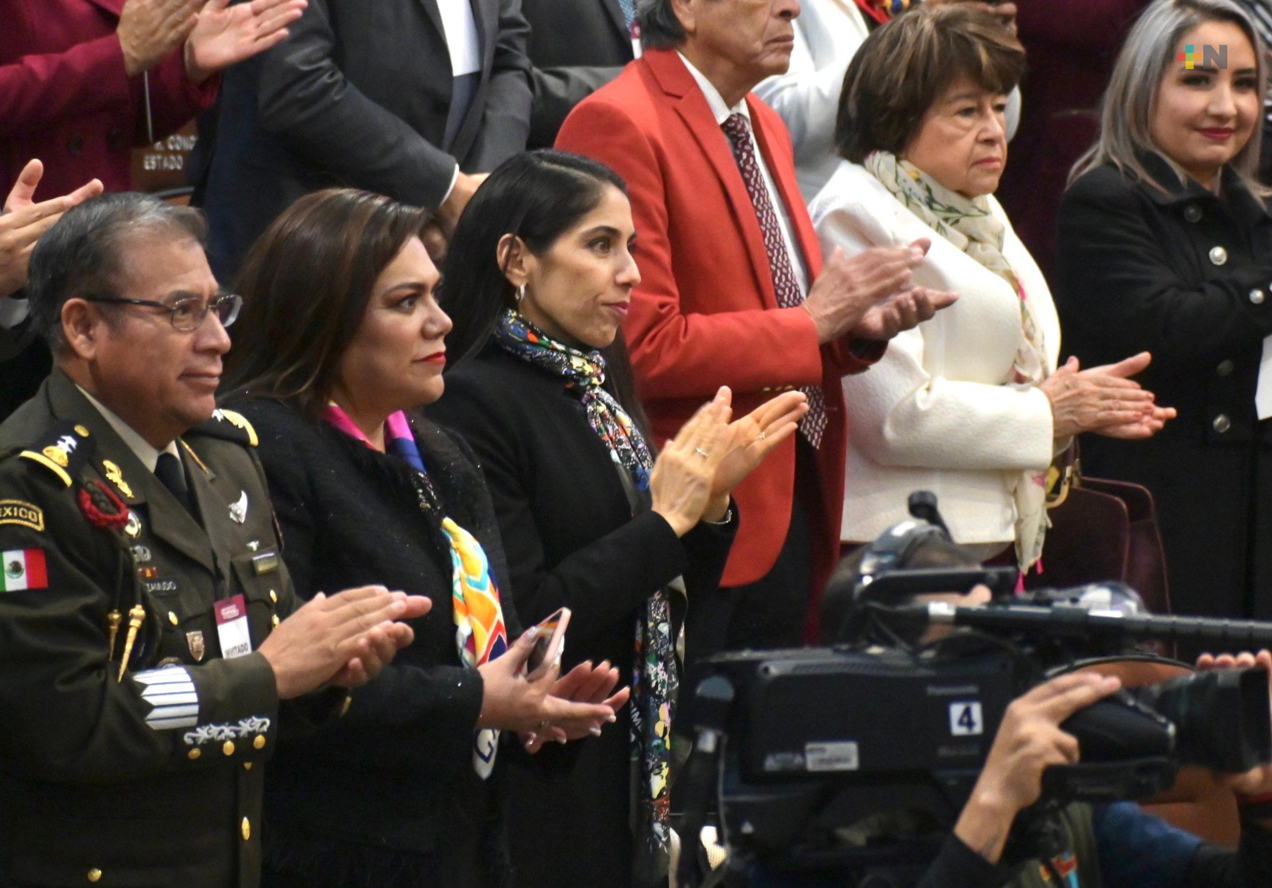 Fiscal general asiste a comparecencia del Gobernador en el Congreso del Estado