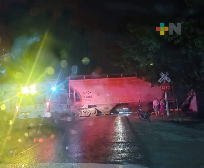 Tren embiste a pipa de doble remolque en la zona conocida como «La Estación»