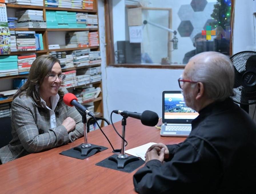 Reconoce Rocío Nahle a las Radiodifusoras comunitarias