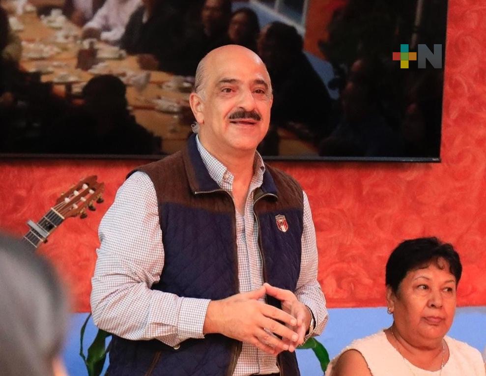 Locatarios del Mercado Galeana trabajan con permisos temporales: Ricardo Ahued