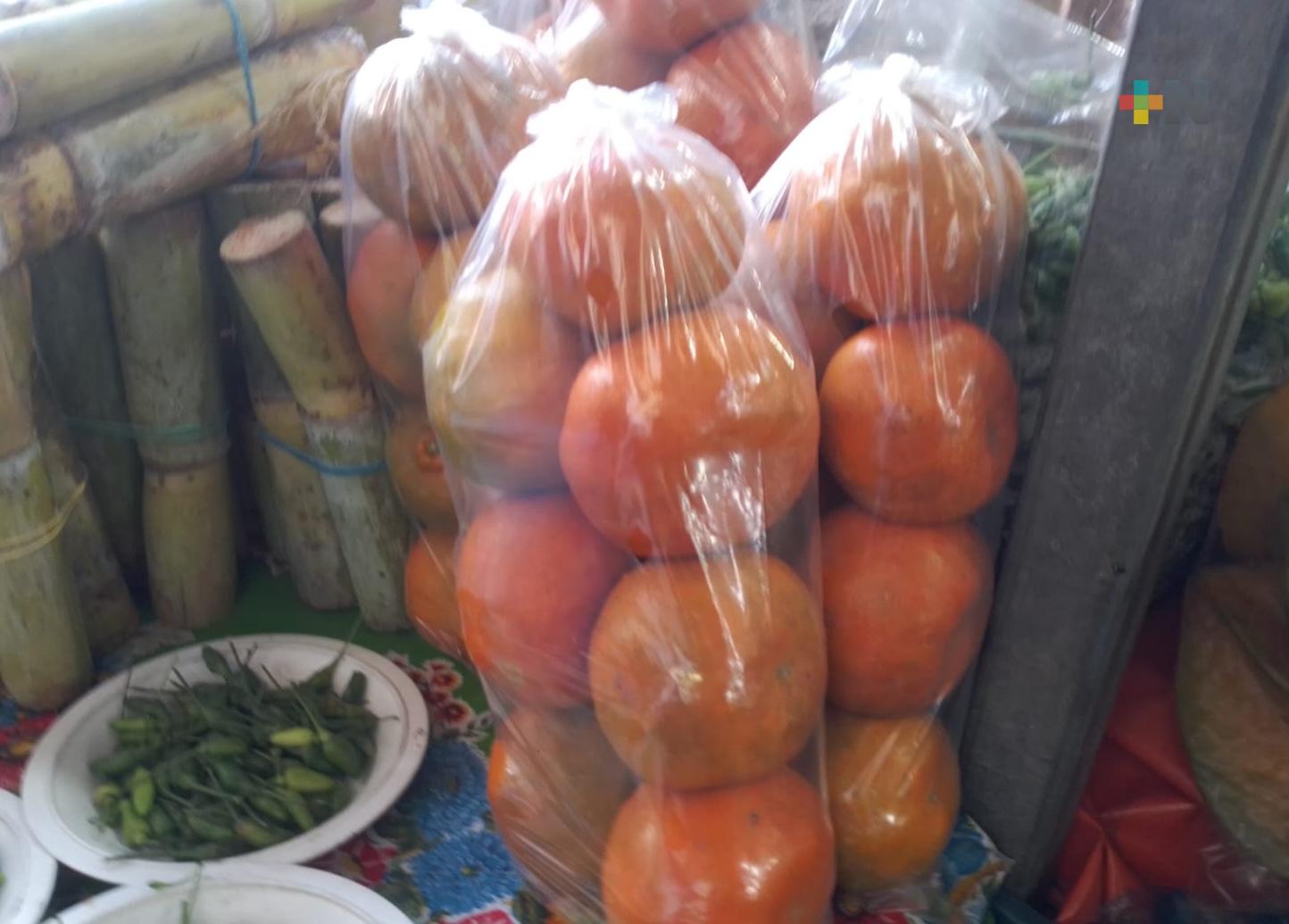 Venta de mandarina en diciembre es regular, señalan comerciantes del puerto