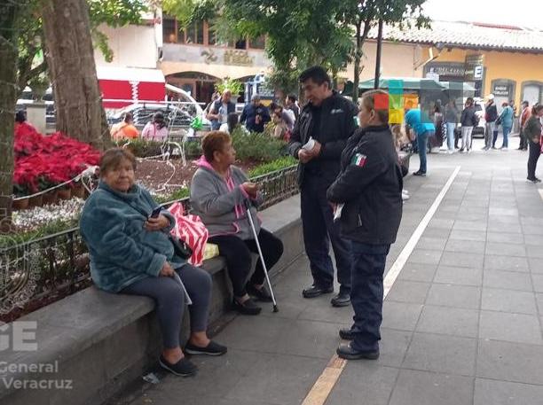 UECS entregó a coatepecanos material informativo relacionado al secuestro y engaño telefónico