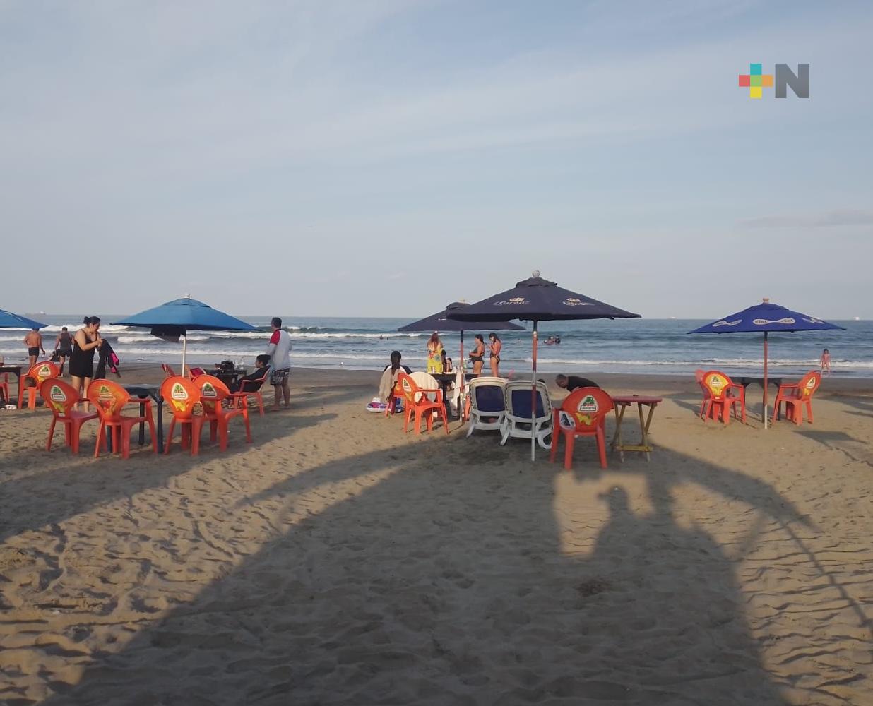 Comerciantes en playas de Boca del Río reportan bajas ventas