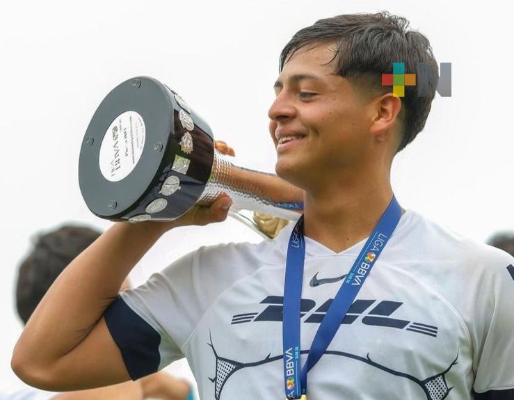 Jonatan del Valle, pozarricense es campeón con Pumas UNAM, Sub-18