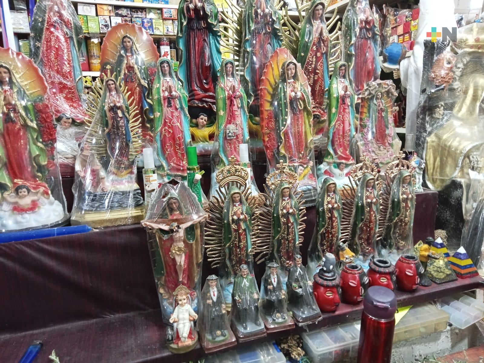Más imágenes de la Virgen de Guadalupe venden en mercado de Veracruz