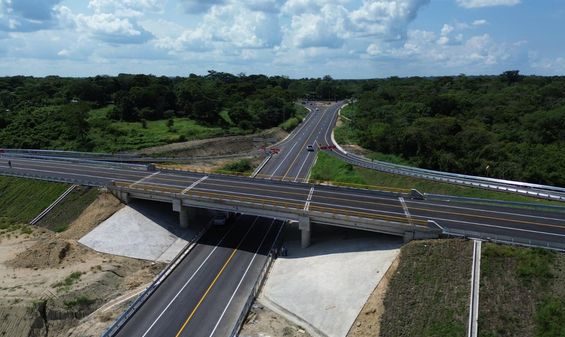 Cuitláhuac García agradece apoyo de AMLO en obras para Veracruz