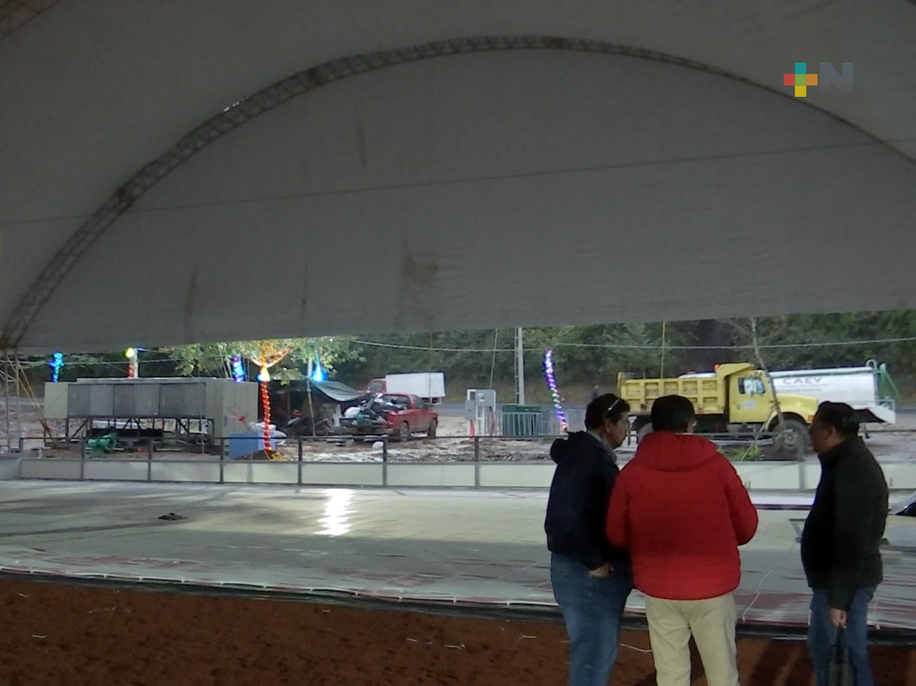 Afinan últimos detalles para inauguración de la pista de hielo de Coatepec