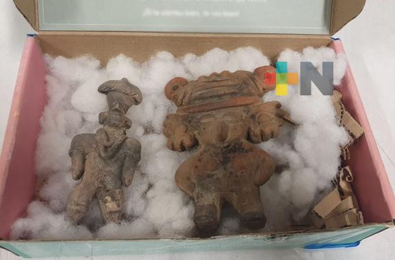 En Querétaro, GN asegura aparentes piezas arqueológicas transportadas en paquetería