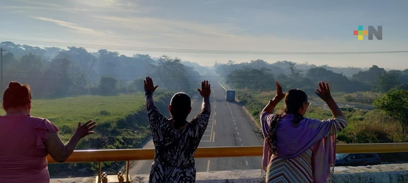 Creyentes elevaron plegaria en zona donde ocurren accidentes carreteros
