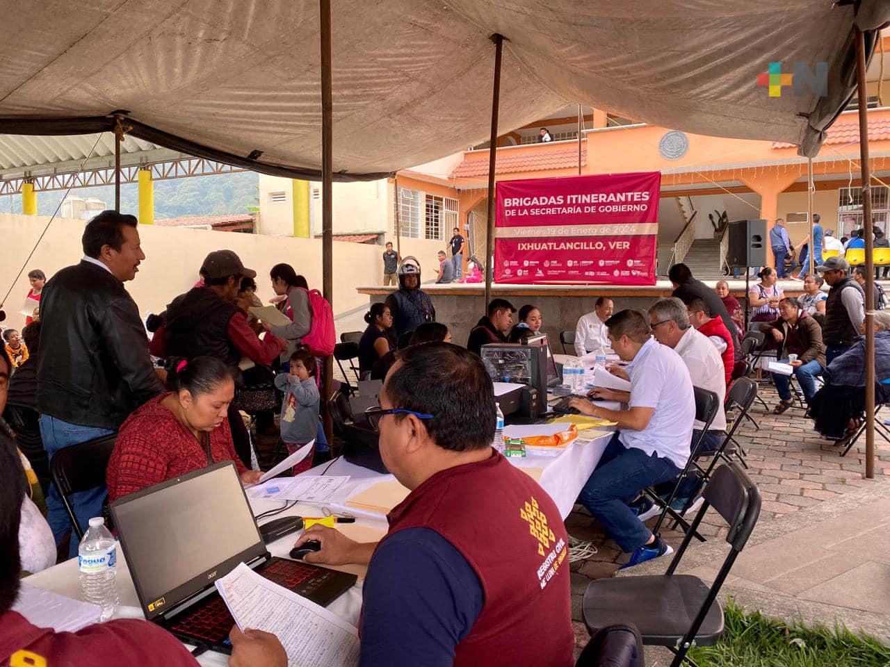 Brigadas Itinerantes del Registro Civil brindan más de 2 mil trámites en Ixhuatlancillo y Atzacan