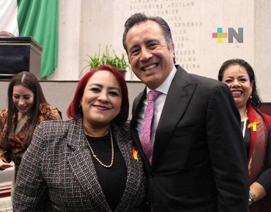 Basificación de más de 40 mil docentes, respaldo del Ejecutivo al magisterio: Diputada