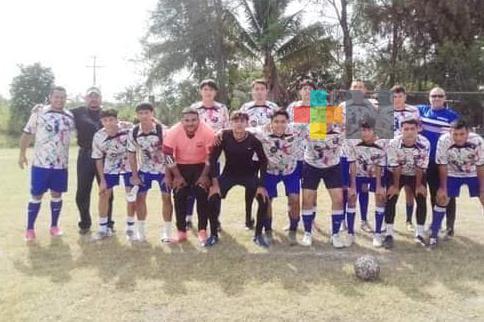 Buenavista y Cheleros disputarán semifinal en Liga de futbol de Chicuasen