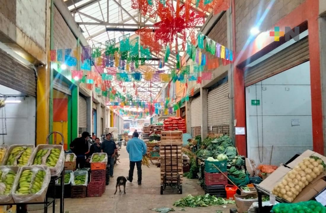 Cuesta de enero sigue afectando a locatarios de central de abastos en Xalapa