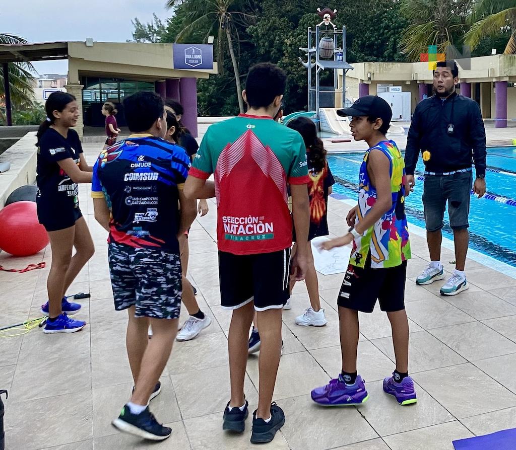 Inicia ciclo competitivo el equipo Fénix Swim Coatzacoalcos