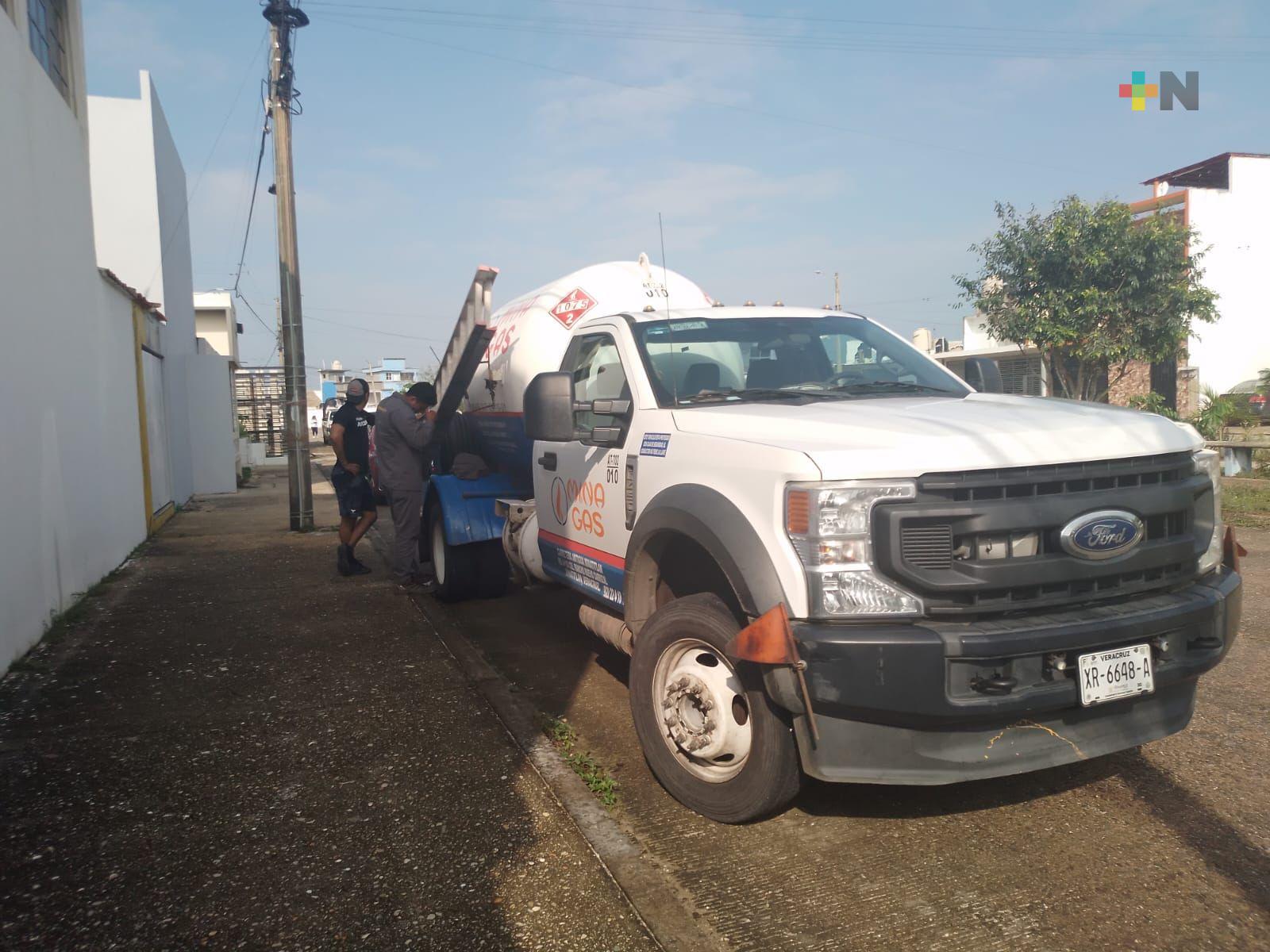 Gasero cayó de azotea mientras llenaba tanque