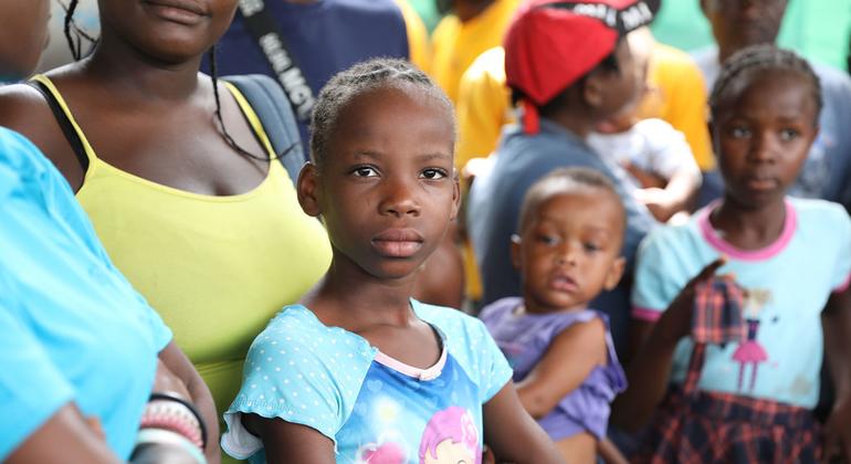 Al menos 170.000 niños han tenido que huir de sus hogares en Haití