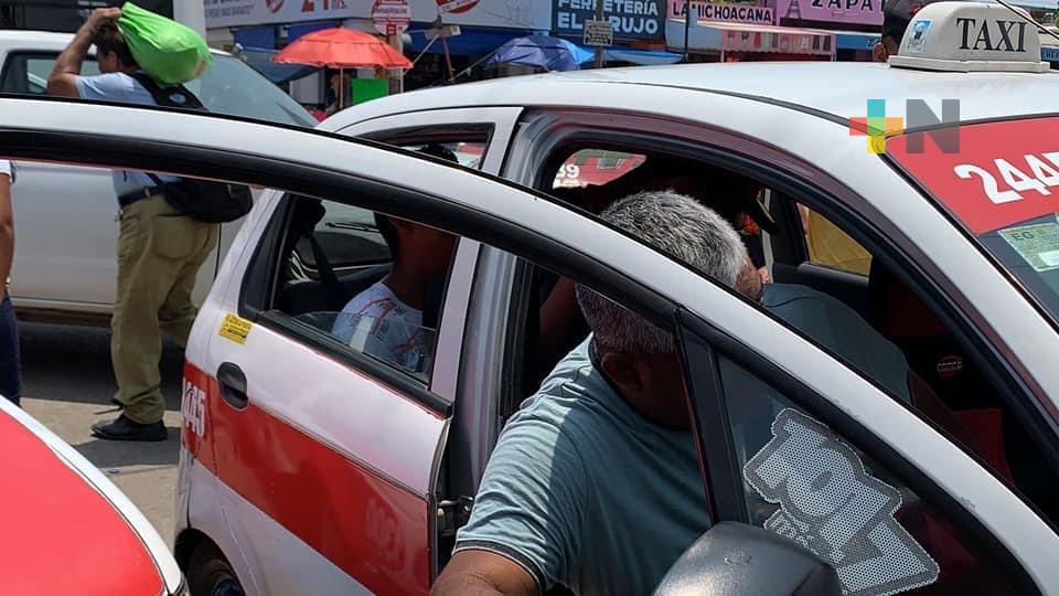 Fiestas decembrinas duplicaron ganancias de taxistas en Coatzacoalcos