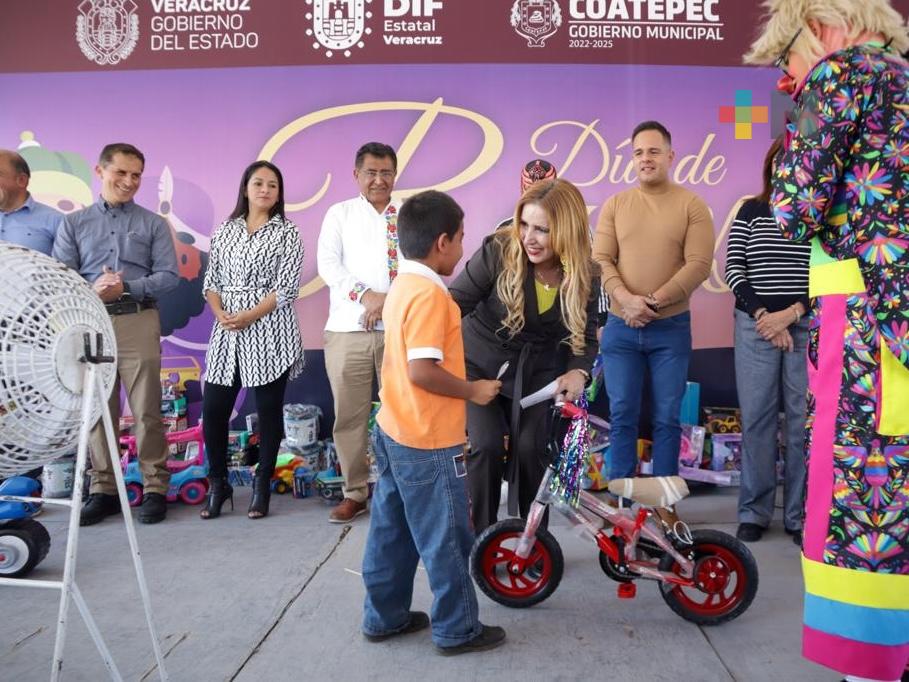 DIF Estatal celebra exitosamente el Día de Reyes Magos, en Coatepec