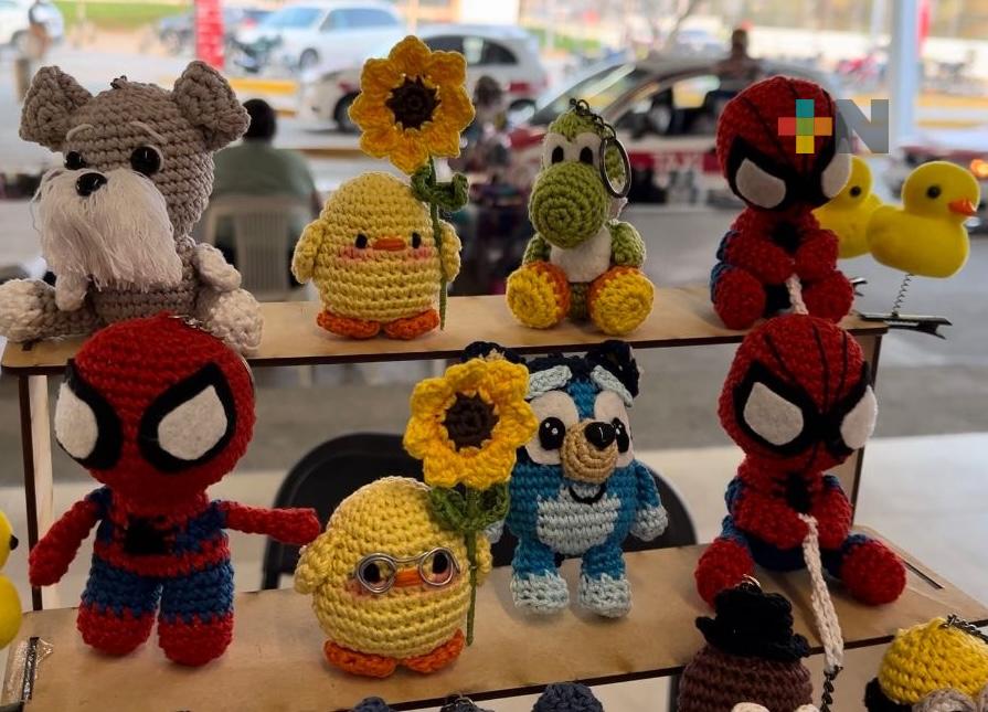 Emprendedores de Coatzacoalcos exponen y comercian en Día de Reyes