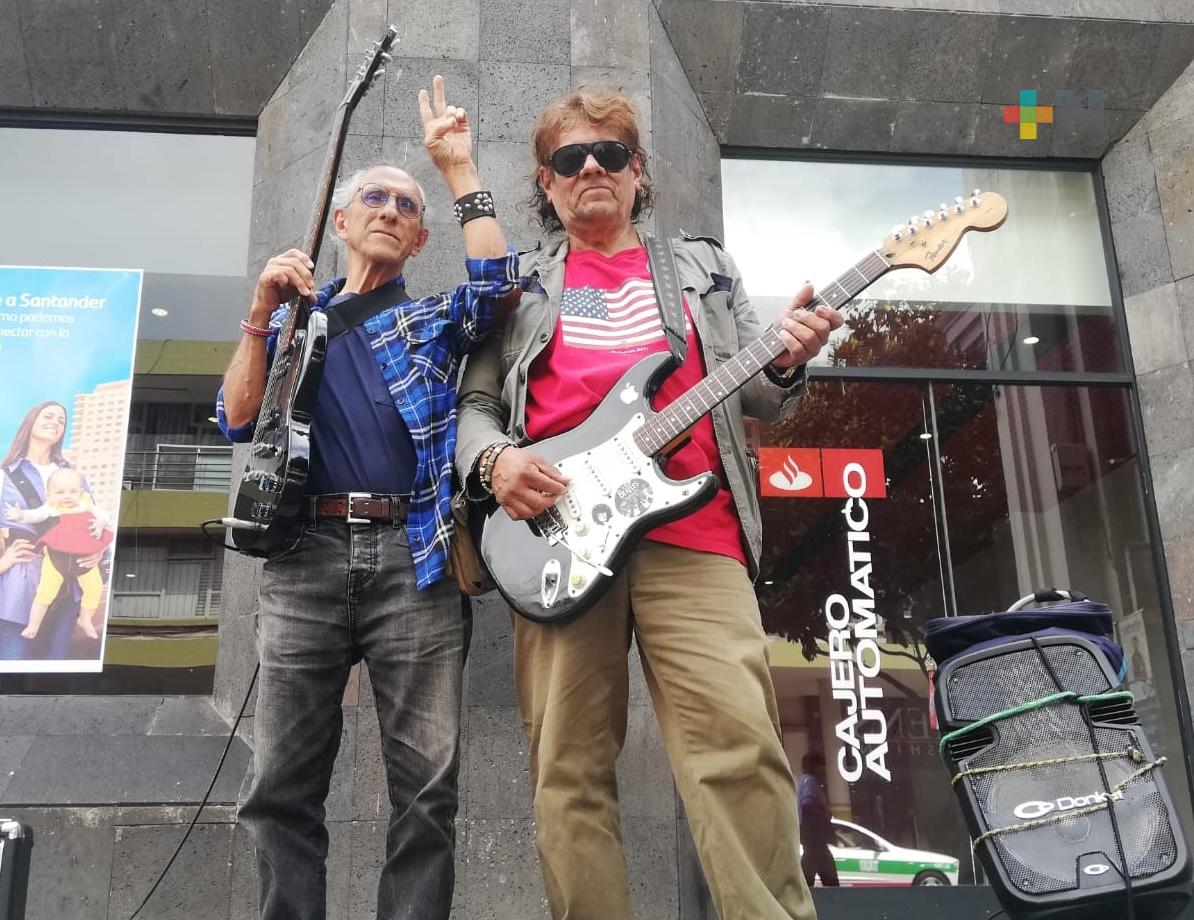 Músicos rinden homenaje póstumo a «Chava Blues» en Xalapa