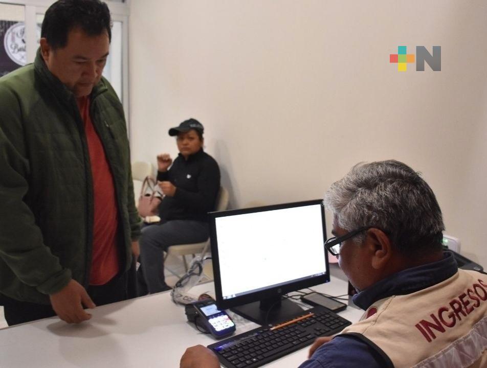 Instalan módulo de cobro predial en Villa Allende