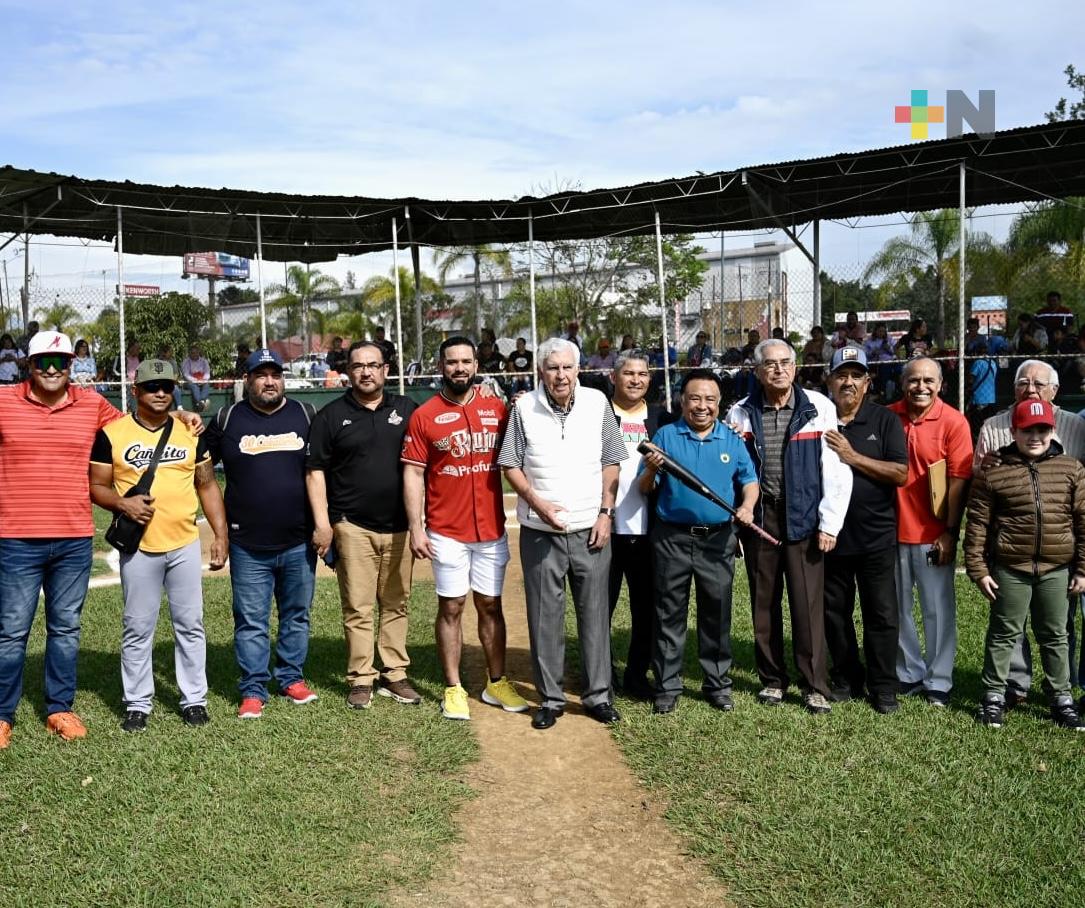 Inauguran temporada de beisbol en honor a «Roberto Mansur Galán»