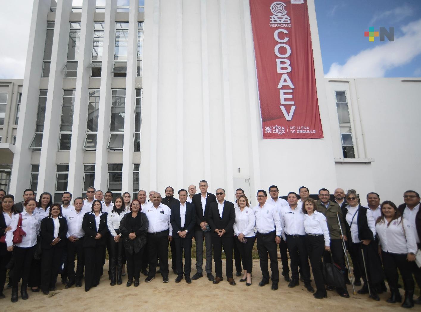 Gobernador inaugura nuevas oficinas centrales del Cobaev