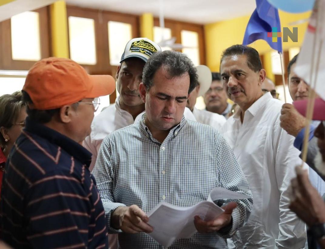 Pepe Yunes dialoga con pobladores de Ozuluama, Pueblo Viejo y Pánuco
