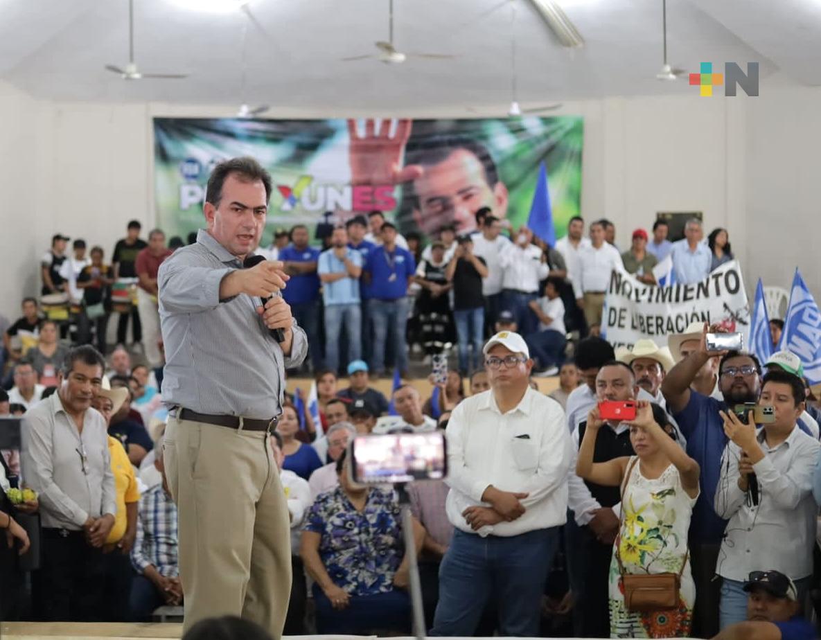 De visita en Álamo, Pepe Yunes se dijo conocedor de la región y sus necesidades